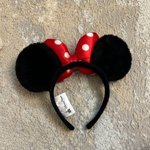 Disneyland Minnie Mouse Ears Red and Black Polka Dot Bow Headband